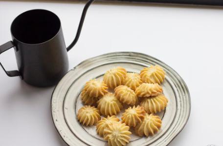 烘焙入门篇,这7款淡奶油评测,烘焙大师一定不会告诉你!