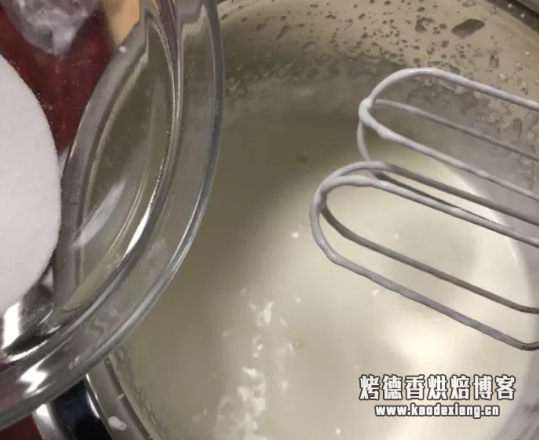 雀巢淡奶油，怎么打发，怎么加糖，一盒可以打出多少奶油？