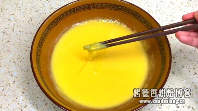 蒸蛋糕回缩的原因窍门 蒸蛋糕时,掌握这几个小技巧,保准松软细腻不回缩,比买的还好吃
