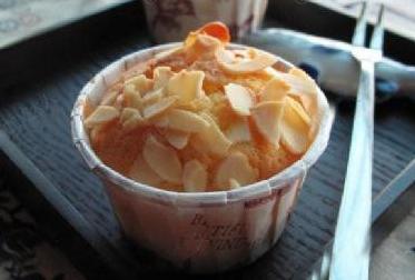 九种超好吃的小蛋糕的做法，自己在家就可以做烘焙！