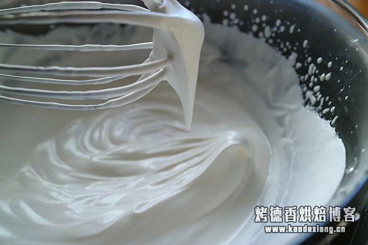 淡奶油怎么打发手动,烘焙基础之淡奶油与打发