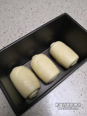 吐司,奶香手撕面包,超级香浓