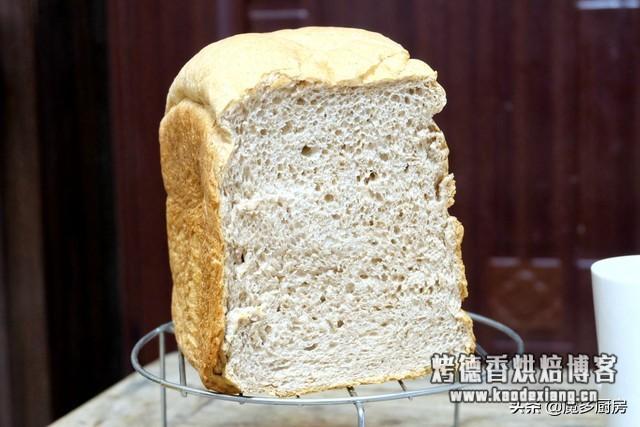 面包机别闲置,一键做出无油低糖健康大面包,坐享其成还被全家夸