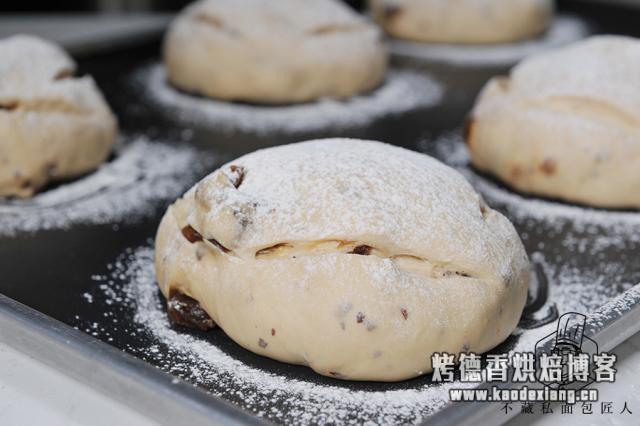 80%的人做面包不成功,就因为不懂判断这三个发酵过程!