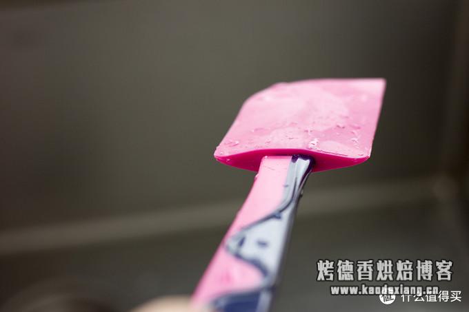 烘焙大讲堂 篇三:烘焙界“刀”之争,如何选择一把贴心如意的刮刀?