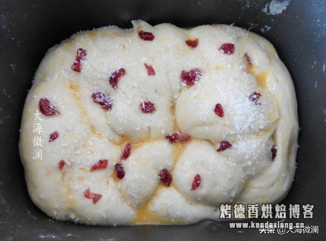 只要稍加干预,面包机也能玩花样,柔软拉丝好吃到停不下来