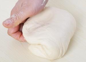 手工揉面的详细过程,赶快看看吧