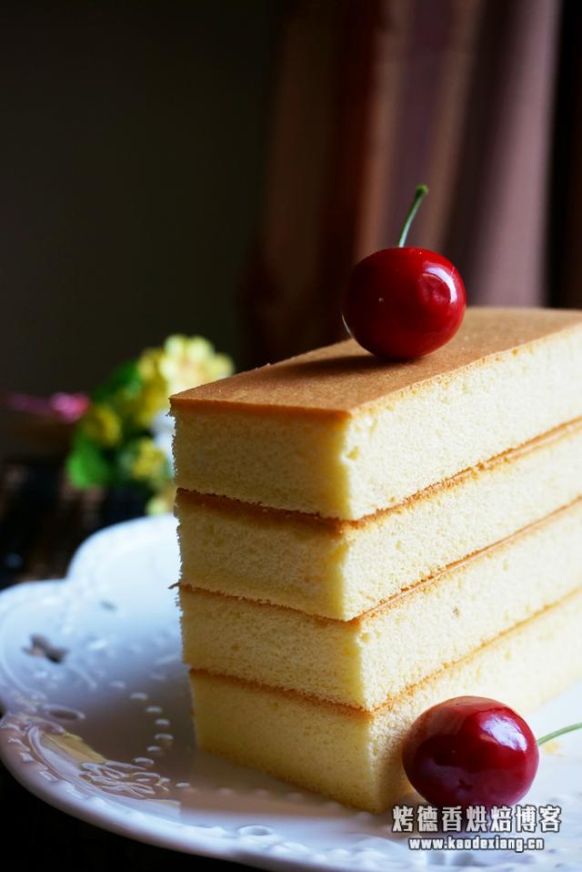 海绵蛋糕在家做，入口即化，全家都爱吃，一次吃不过瘾