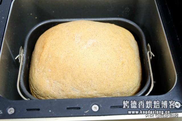 面包机别闲置,一键做出无油低糖健康大面包,坐享其成还被全家夸