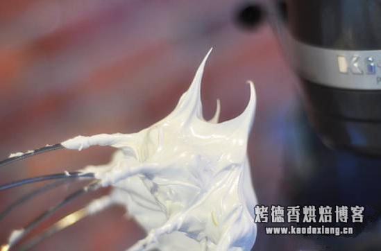 你做蛋糕总失败，是因为你不知道打发蛋白有多重要！