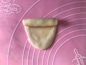 蛋黄酥,只需松弛一次的做法,适合新手 制作方法