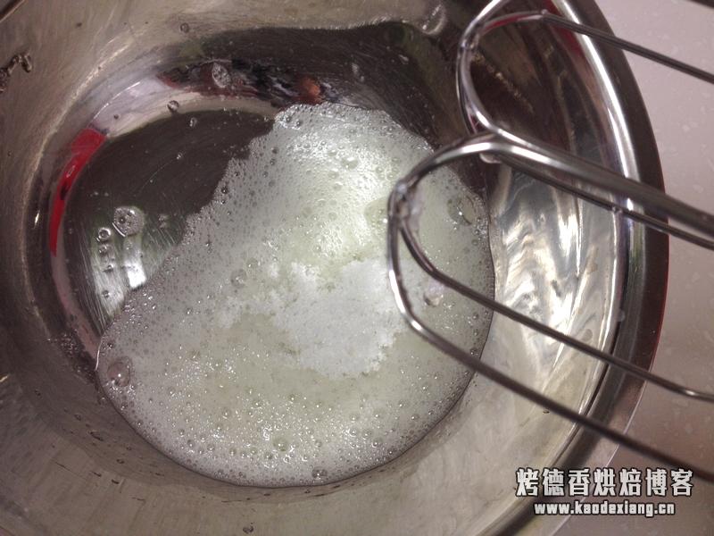 淡奶油怎么打发手动?如何打发蛋白?