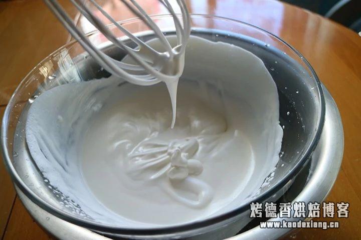 淡奶油怎么打发手动,烘焙基础之淡奶油与打发