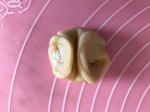 蛋黄酥,只需松弛一次的做法,适合新手 制作方法