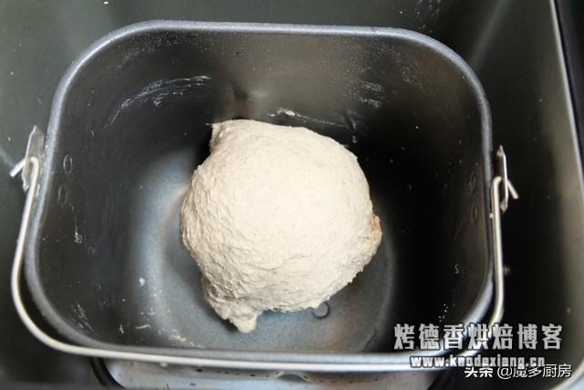 面包机别闲置,一键做出无油低糖健康大面包,坐享其成还被全家夸