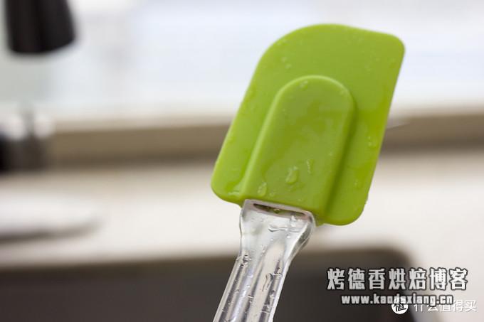 烘焙大讲堂 篇三:烘焙界“刀”之争,如何选择一把贴心如意的刮刀?