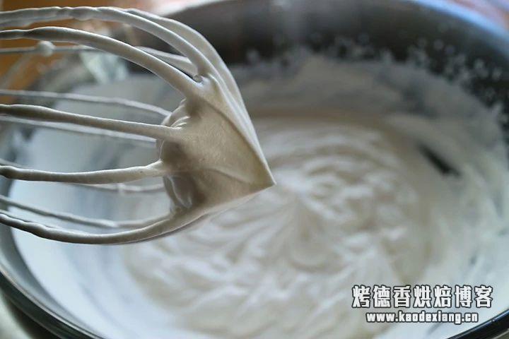 淡奶油怎么打发手动,烘焙基础之淡奶油与打发