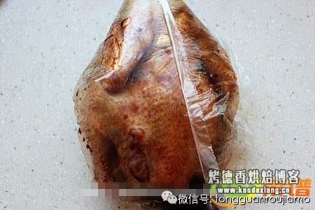 微波炉烤鸡的做法?自己在家用微波炉烤鸡,绝对的美味