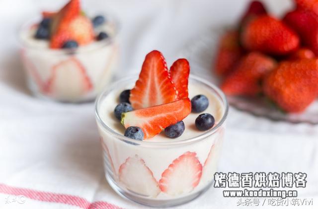 「烘焙课堂」淡奶油打发技巧，掌握状态是关键，各种甜品轻松拿捏