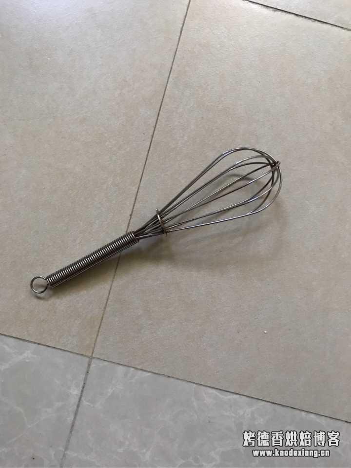 如何快速手动打发蛋清?