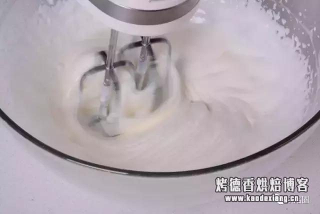 淡奶油制作方法 用牛奶自制省钱低脂淡奶油 结果令人大跌眼镜!