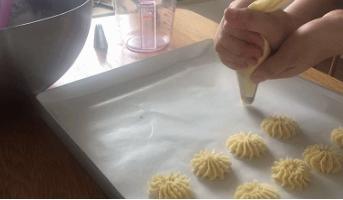 烘焙入门篇,这7款淡奶油评测,烘焙大师一定不会告诉你!