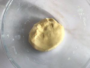 蛋黄酥,只需松弛一次的做法,适合新手 制作方法