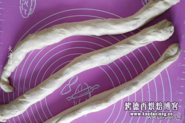 只要稍加干预,面包机也能玩花样,柔软拉丝好吃到停不下来