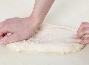 手工揉面的详细过程,赶快看看吧