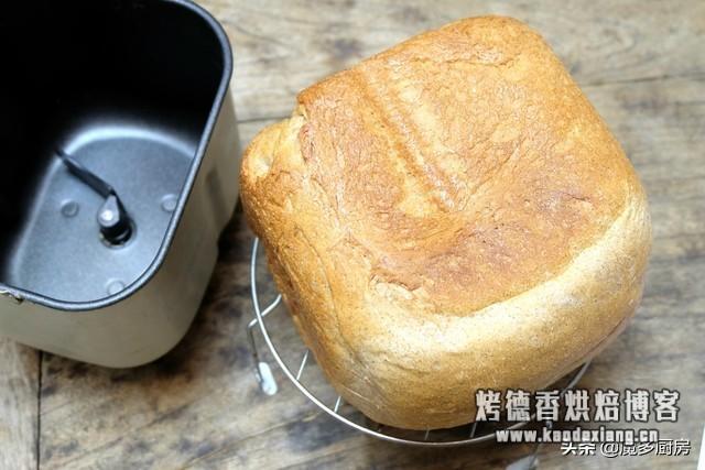 面包机别闲置,一键做出无油低糖健康大面包,坐享其成还被全家夸