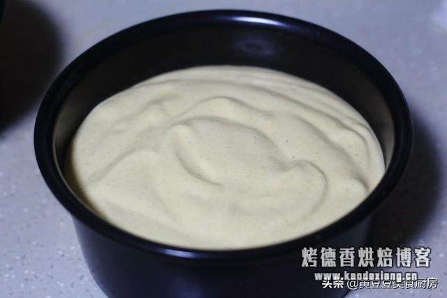 推荐给零基础烘焙爱好者学习的一款蛋糕做法,口感松软细腻