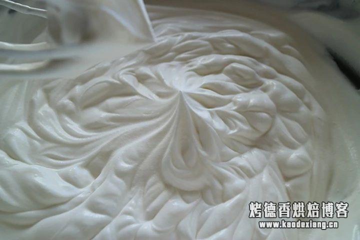 淡奶油怎么打发手动,烘焙基础之淡奶油与打发