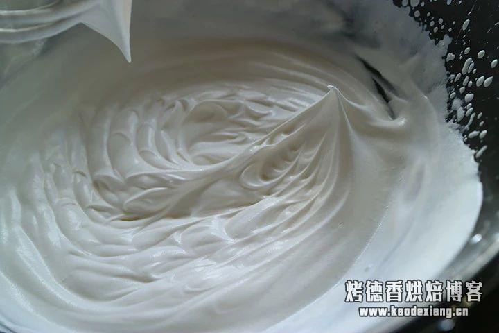 淡奶油怎么打发手动,烘焙基础之淡奶油与打发