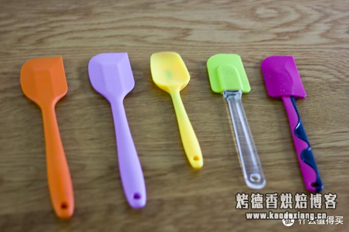 烘焙大讲堂 篇三:烘焙界“刀”之争,如何选择一把贴心如意的刮刀?