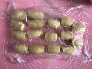 蛋黄酥,只需松弛一次的做法,适合新手 制作方法