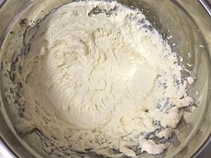 口感细腻浓郁的重芝士蛋糕，新手0失败（8寸） 制作方法