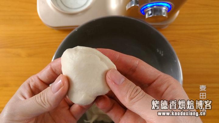 教你做层层酥脆的可颂牛角包,原来手工开酥也没那么难