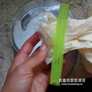 轻芝士蛋糕  制作方法