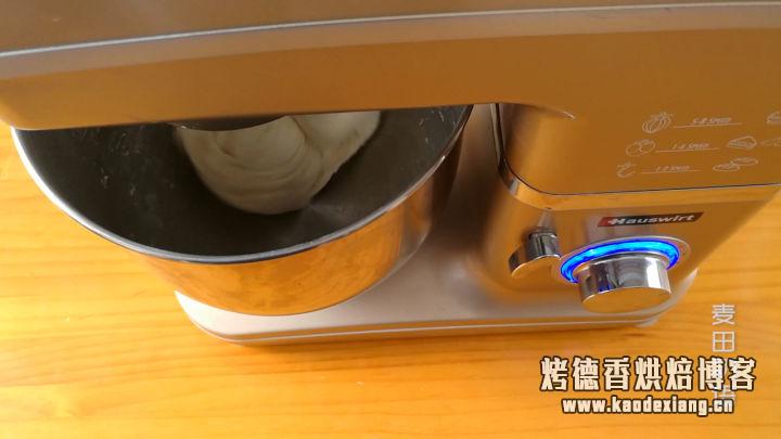 软到拿不起来的日式生吐司,这云朵般的口感让人沉醉其中