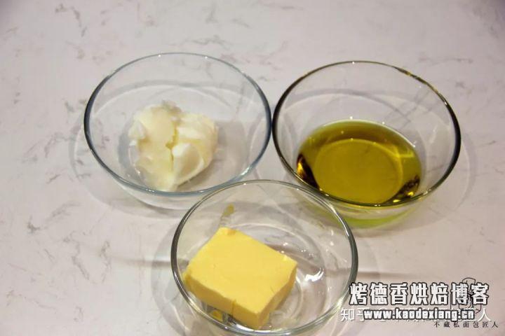 黄油用完了?用随手可得的油能代替做面包吗?