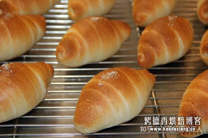 黄油用完了?用随手可得的油能代替做面包吗?