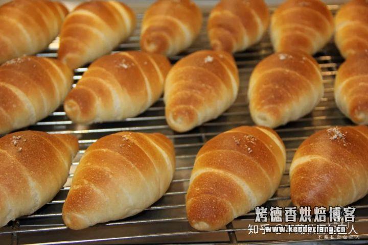 黄油用完了?用随手可得的油能代替做面包吗?