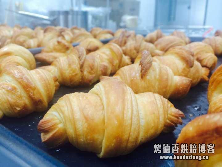 怎么做好吃的牛角面包?
