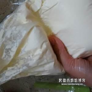 轻芝士蛋糕  制作方法