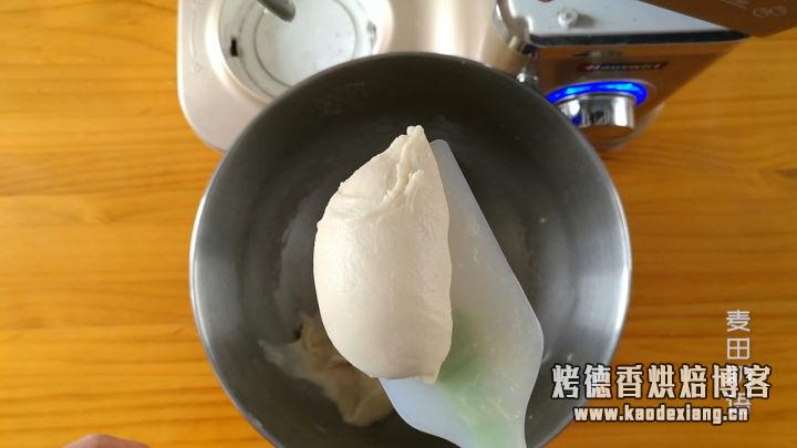 软到拿不起来的日式生吐司,这云朵般的口感让人沉醉其中