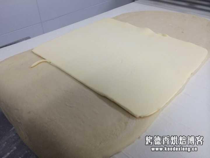 怎么做好吃的牛角面包?