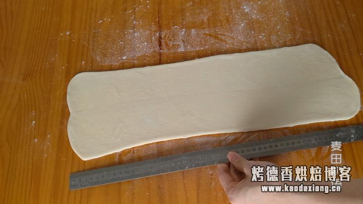 教你做层层酥脆的可颂牛角包,原来手工开酥也没那么难