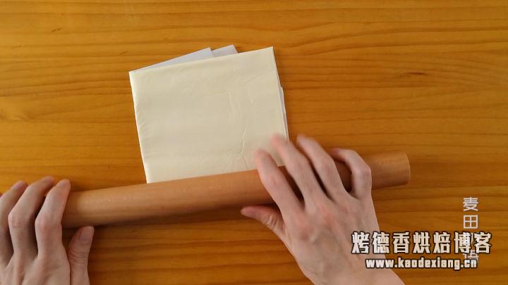 教你做层层酥脆的可颂牛角包,原来手工开酥也没那么难