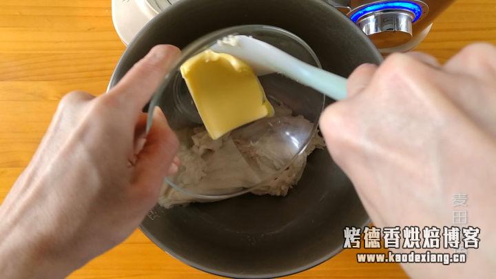 软到拿不起来的日式生吐司,这云朵般的口感让人沉醉其中