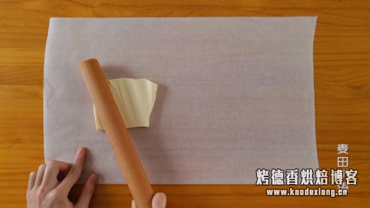 教你做层层酥脆的可颂牛角包,原来手工开酥也没那么难